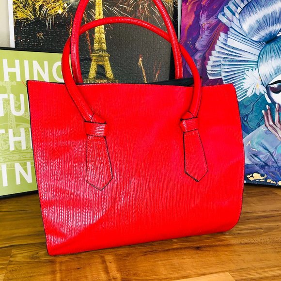 Elizabeth Arden Large Red Tote NWOT - Picture 5 of 11